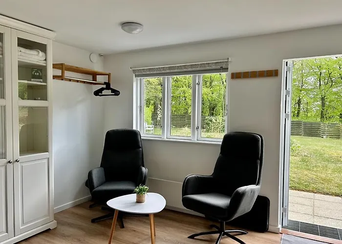 Cozy Private Annex Near Bathing Lake And 30 Min. From Copenhagen